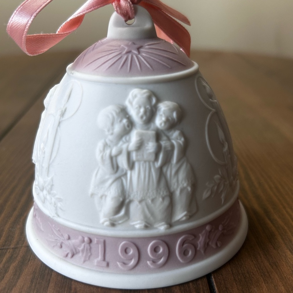 Lladro 1996 Porcelain Christmas Bell
